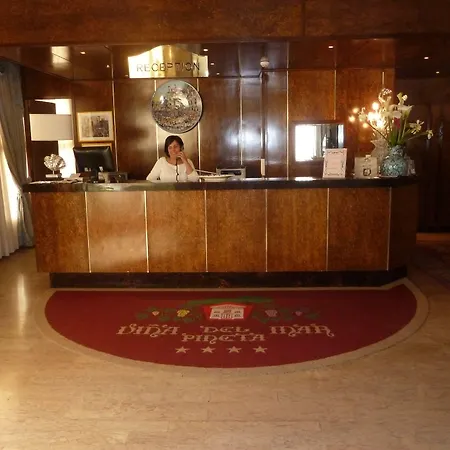 Vina Del Mar Pineta Hotel 4*