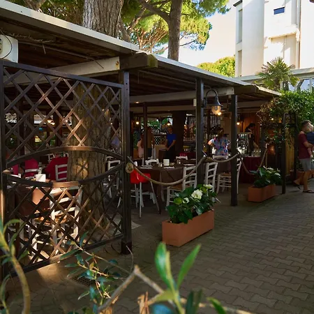 Vina Del Mar Pineta Hotel 4*