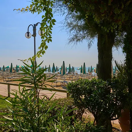 Vina Del Mar Pineta Hotel 4*