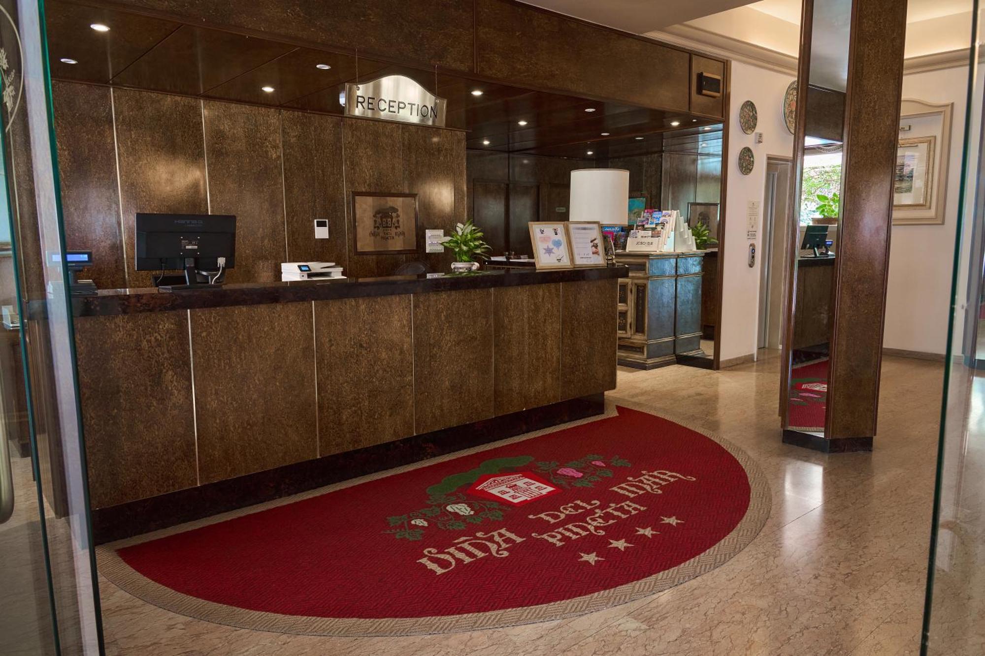 Vina Del Mar Pineta Hotel